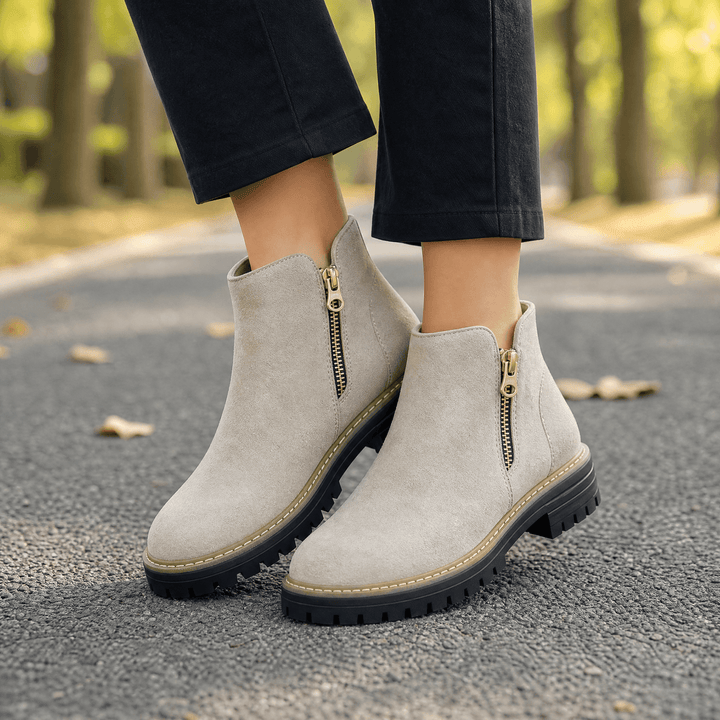 Elegante Damen Chelsea-Stiefeletten. Bequeme Herbst-Winter-Stiefel mit seitlichem Reißverschluss & 4cm Blockabsatz.