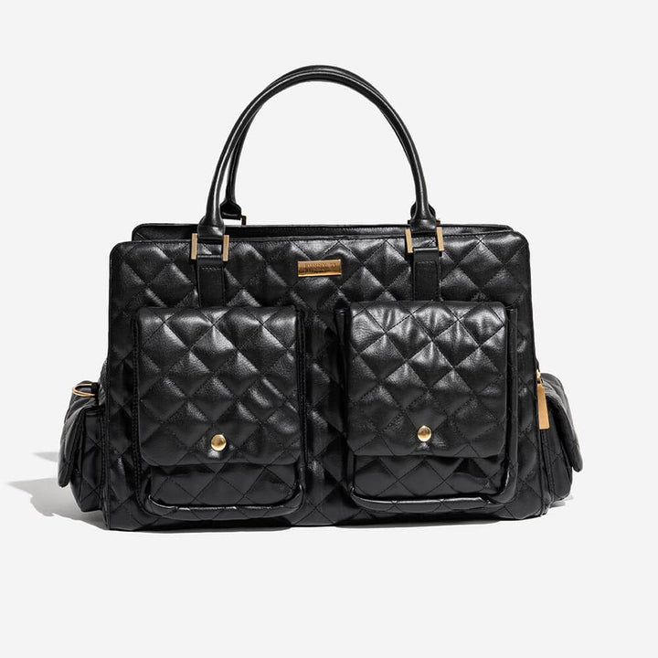 Pflegeleichte Autotasche für Haustiere, groß & sicher, ideal für entspannte Autofahrten.