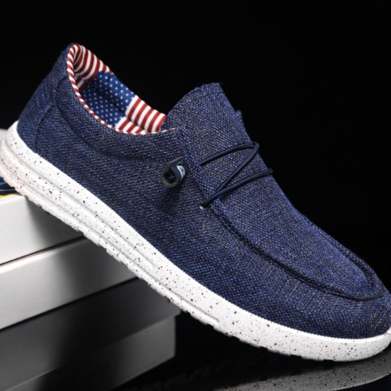 Bequeme Herren Canvas Loafer Milan, seitliche Ansicht der leichten Freizeitschuhe für stilvollen Casual Look.