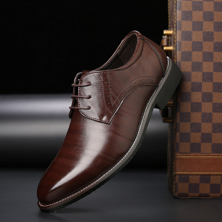 Elegante Herren Brogues Schnürschuhe Lennard, vielseitig für Business-Outfits oder stilvolle Freizeitlooks.