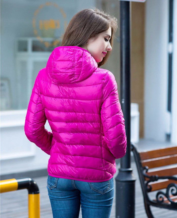 Modische wendbare Damen Daunenjacke, stilvoll & warm.