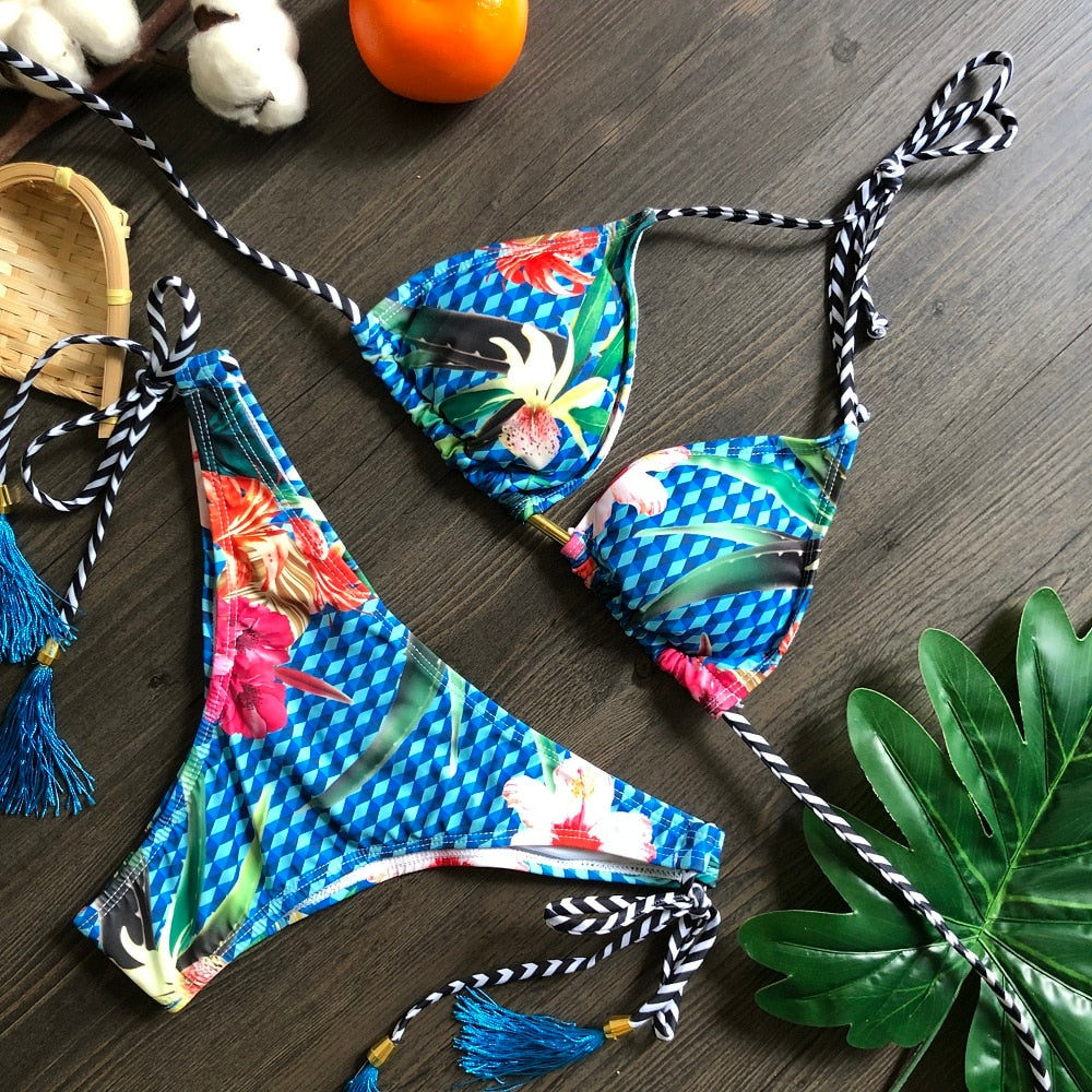 Eleganter Damen Push-up Bikini, stilvolle Strandmode für einen selbstbewussten Look.