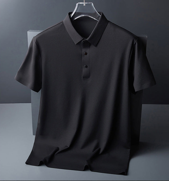 Elegantes Herren Kurzarm Polo Shirt in klassischem Design, perfekt für smarte Business Casual Outfits.
