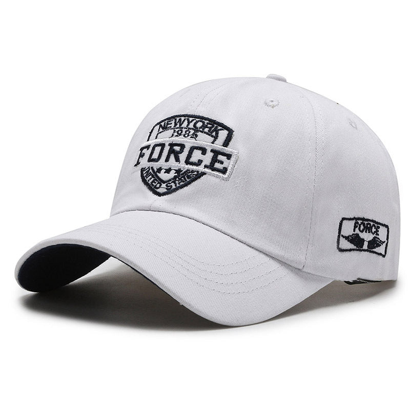 Verstellbare Herren Baseball Cap mit praktischem Verschluss, bietet UV-Schutz und optimalen Tragekomfort.