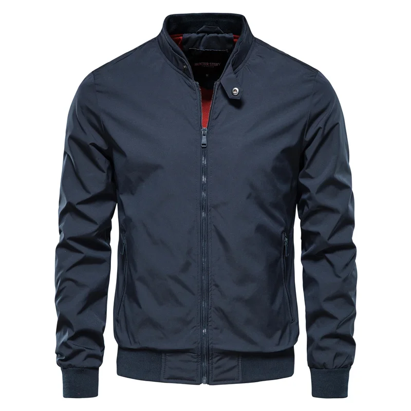 Moderne Herren Bomberjacke, leicht und stylisch. Ideale Outdoor-Jacke für den Übergang, Frühling & Herbst.