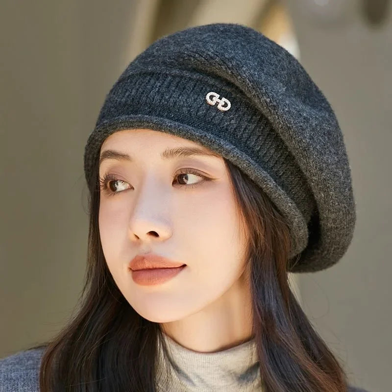 Gemütliche Diana Damen Wintermütze aus Wolle, perfekt für stilvolle Herbst- und Winteroutfits.