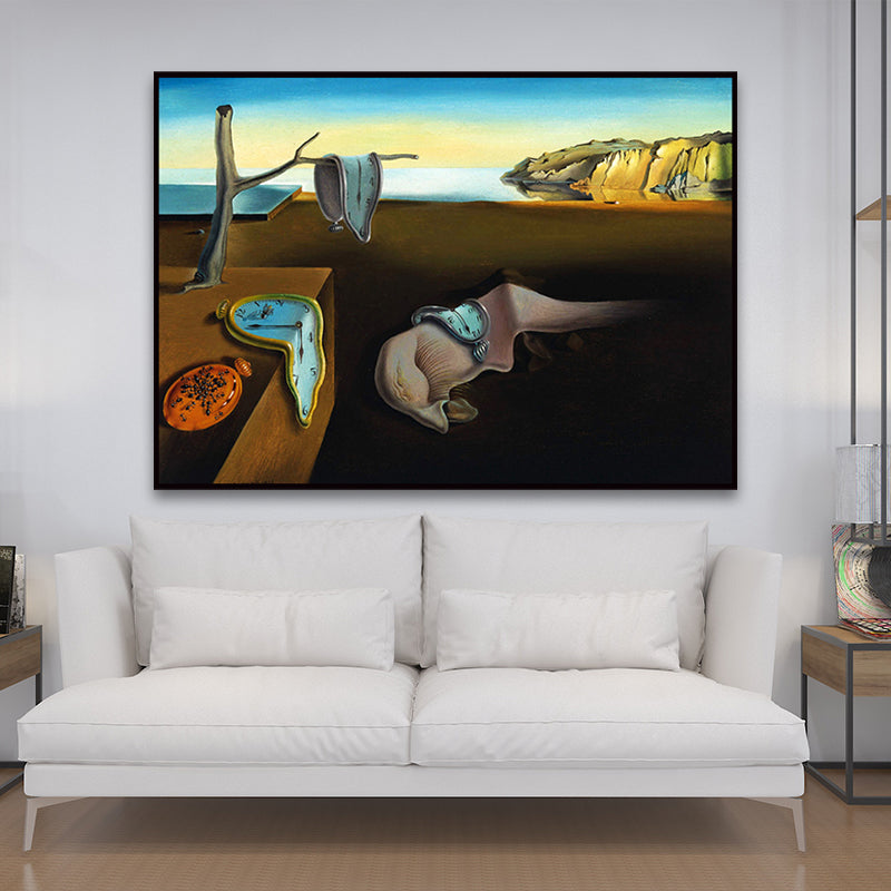 Detailreiches Dalí Leinwandbild, braun-gelb Töne. Surrealistisches Meisterwerk für Kunstsammler & Wohnzimmer.