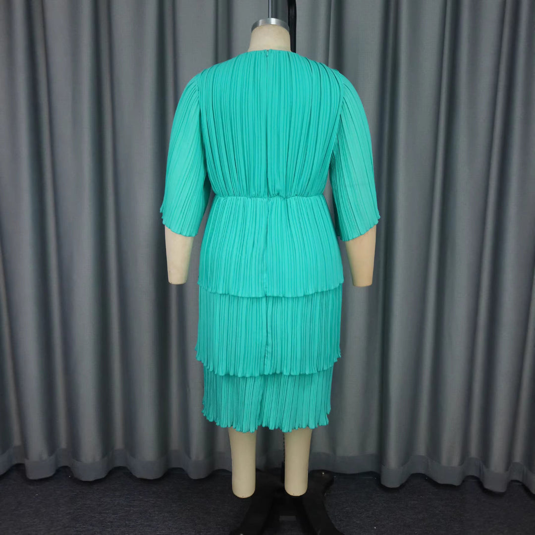 Elegantes türkises Sommerkleid für Damen, Wickelstil mit Taillengürtel, schmeichelhaft für jede Figur.