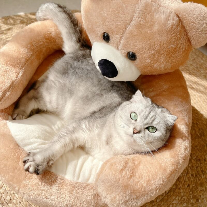 Süßes Katzenbett mit Anti-Rutsch-Boden; kuschelige Schlafhöhle in Tierform, perfekt für Katzenzubehör.