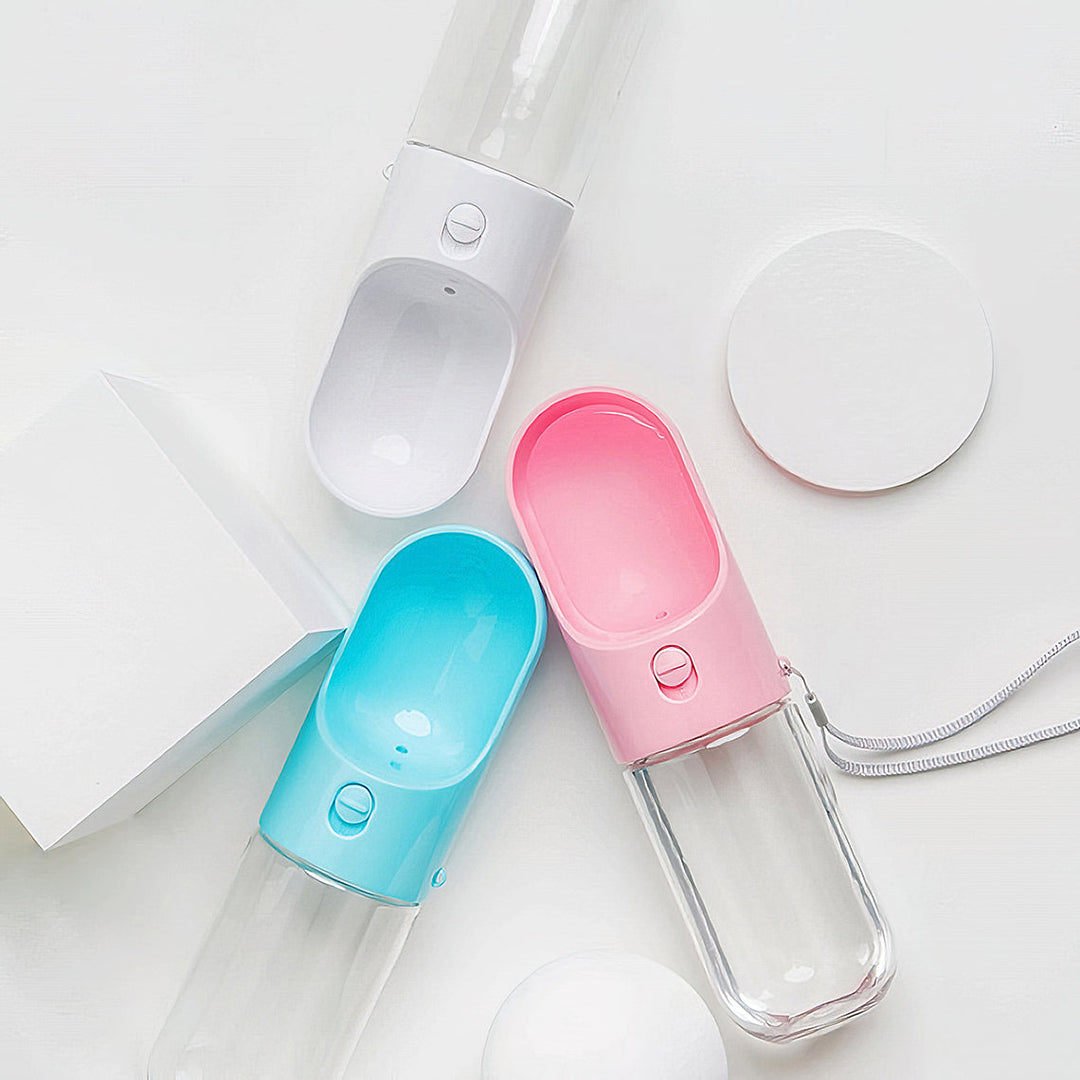 Rosa Kunststoff-Wasserflasche für Hunde, 400ml, auslaufsicher & tragbar für Outdoor-Aktivitäten & Wandern.