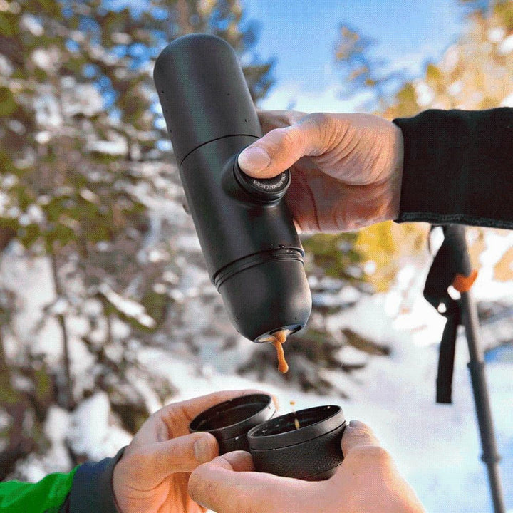 Tragbare Espressomaschine für Reisen und Outdoor. Manuelle Mini-Kaffeemaschine für Camping und Büro. Perfektes Kaffee-Geschenk.