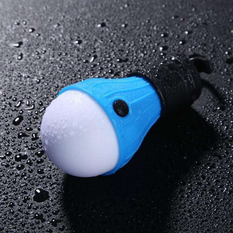 Kompakte, tragbare LED-Campinglampe mit Karabiner für Rucksack & Zelt, leicht zu verstauen, ideal für Outdoor.