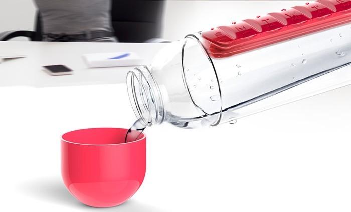Kompakte 2-in-1 Pillenbox und Wasserflasche; praktisch für Reisen, Sport & Büro.