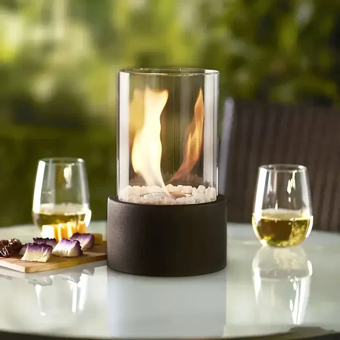 Kleine Tischfeuer Laterne für warmes, sicheres Flammenlicht. Ideal für jedes Indoor- & Outdoor-Setting.