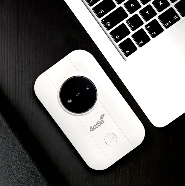 Mobiler WLAN Hotspot Router, ultra-portabel, liefert schnelles 4G LTE Internet für unterwegs.
