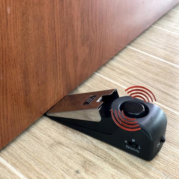 Mobiler Einbruchschutz: Tragbarer Reise-Türstopper-Alarm für erhöhte Sicherheit in Hotelzimmern & Ferienwohnungen.
