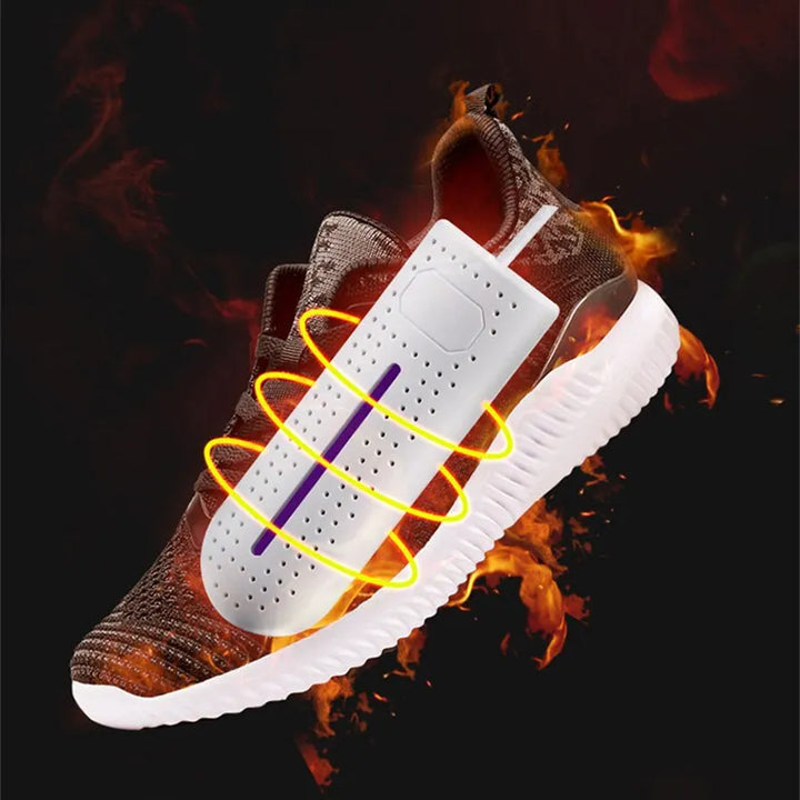 Geruchsentferner für Schuhe mit UV-Sterilisation: Saubere und trockene Sportschuhe.