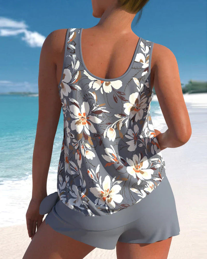 Moderner Damen Tankini, ideal für den Sommer. Bequeme Strandbekleidung für Schwimmen & Urlaub am Pool.
