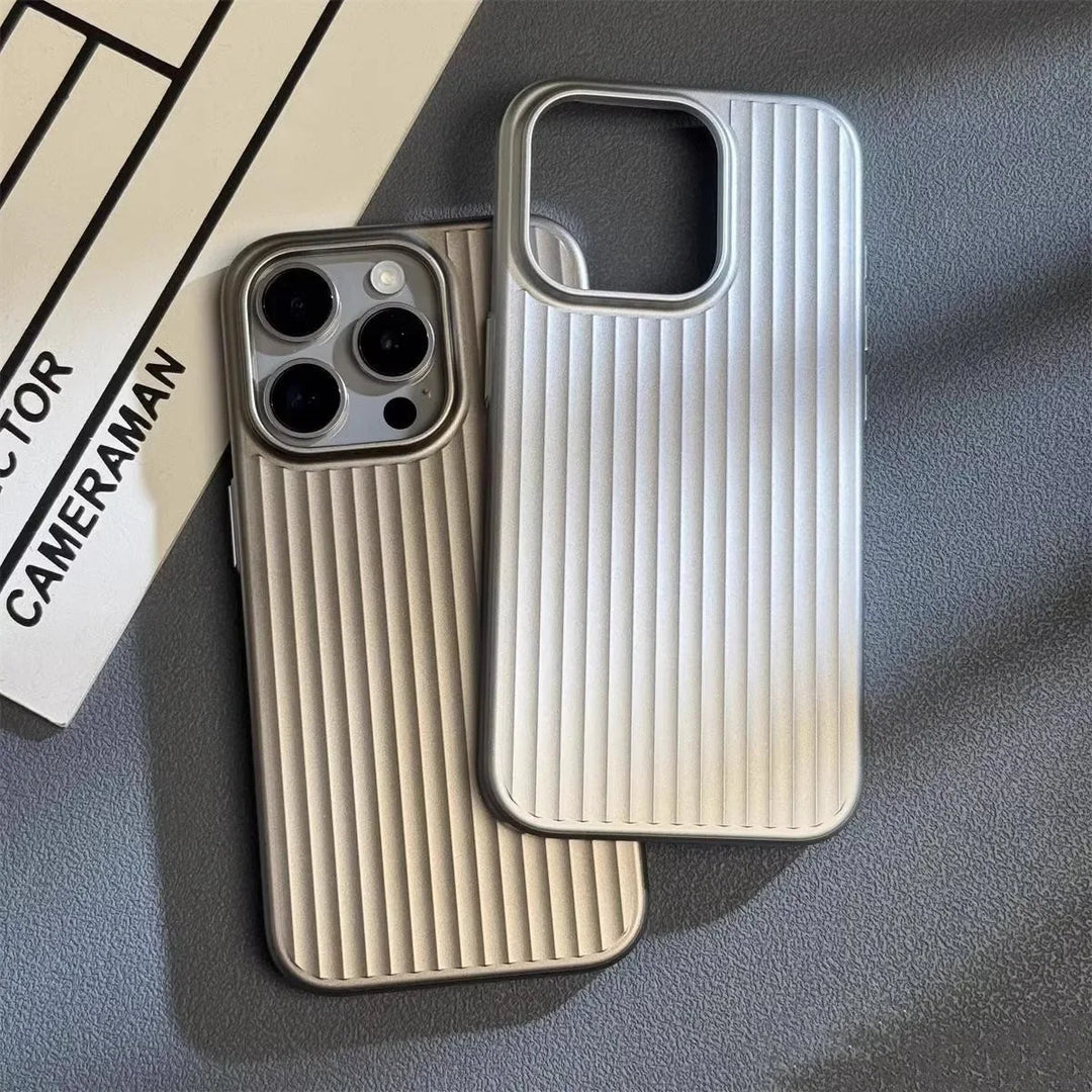 Ultradünne iPhone Handyhülle mit robustem Stoß- & Fallschutz. Perfekt für iPhone 13, 14, 15, 16.
