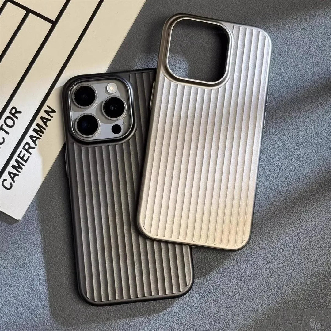 Elegante, ultradünne iPhone Handyhülle mit effektivem Stoß- und Fallschutz für den täglichen Gebrauch.