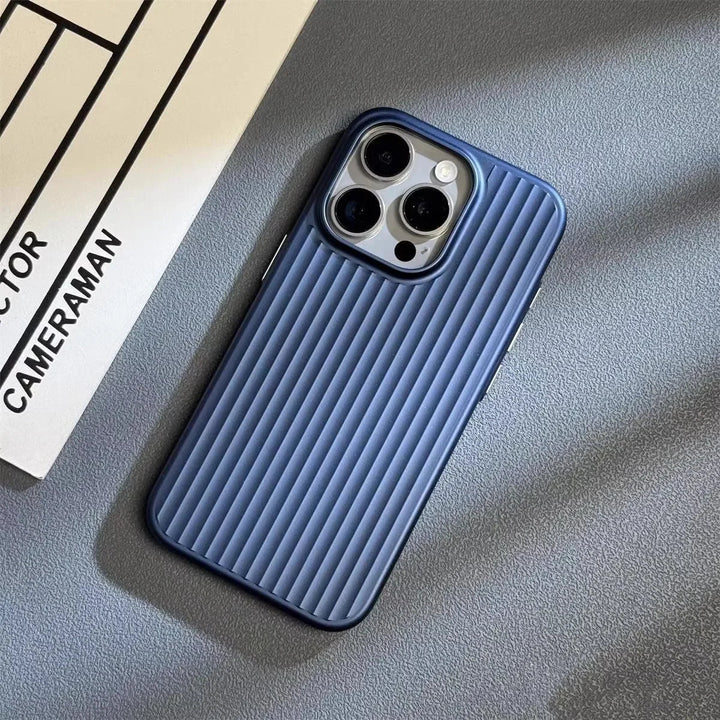 Hochwertige iPhone Schutzhülle mit Fallschutz und ultradünnem Design. Fingerabdruckresistent.