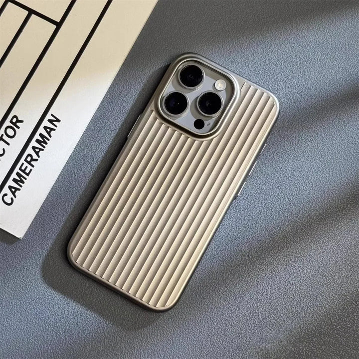 Zuverlässige iPhone Handyhülle pw260412 mit Stoß-, Fall- & Kratzschutz, kabellos ladbar & ultradünn.