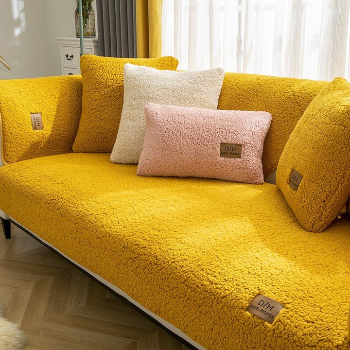 Waschbarer Sofabezug aus strapazierfähigem Polyester. Sorgt für Hygiene und Frische auf Ihrer Couch.
