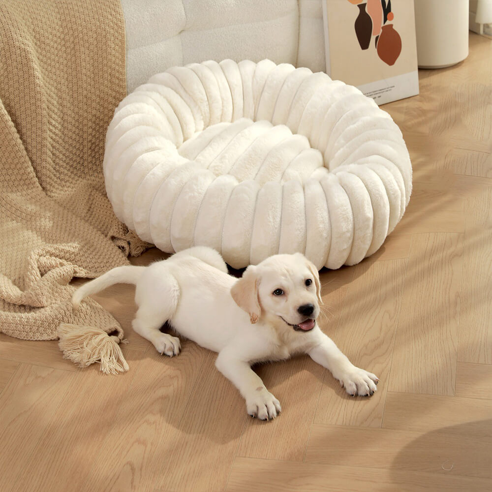 Luxuriöser Plüsch Donut Schlafplatz für Haustiere; Hundebett oder Katzenbett, maximaler Komfort.