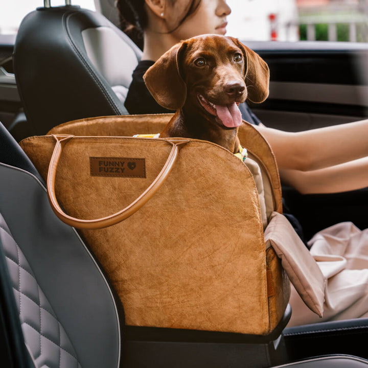 Stilvolle Haustier-Reisetasche in Braun, nachhaltig, für Hunde & Katzen.