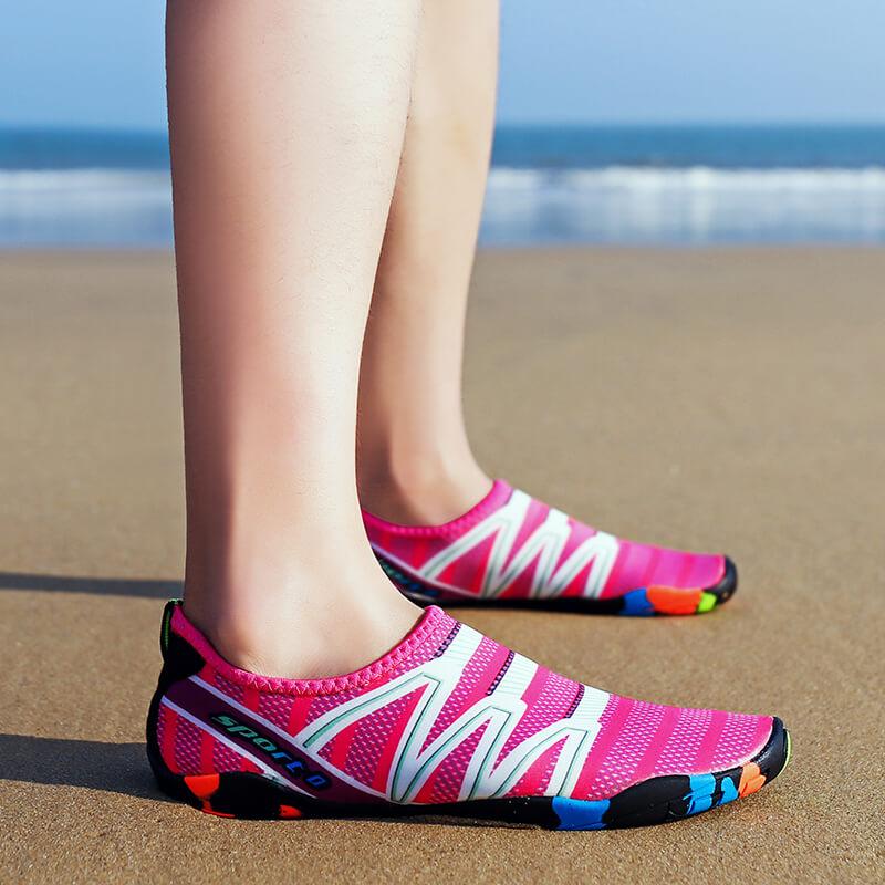 Ergonomische AquaFlex Wassersportschuhe, schnelltrocknend, hoher Tragekomfort, unisex.