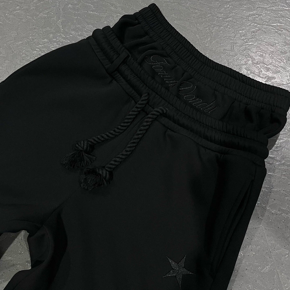 Weiche Unisex Baggy Jogginghose, ideal für Freizeit, Sport und bequeme Alltagsmode.