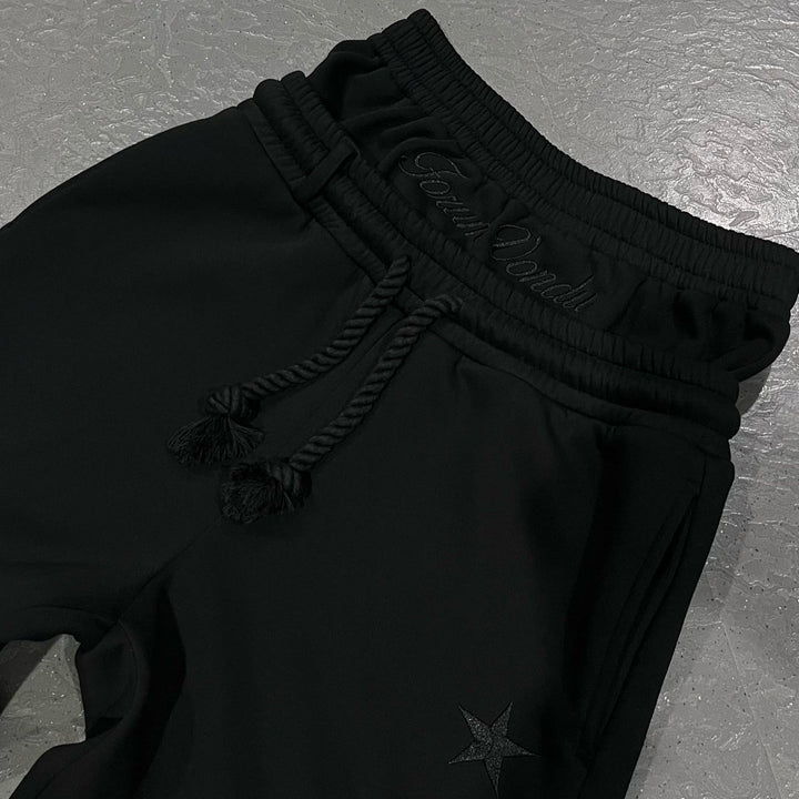 Weiche Unisex Baggy Jogginghose, ideal für Freizeit, Sport und bequeme Alltagsmode.