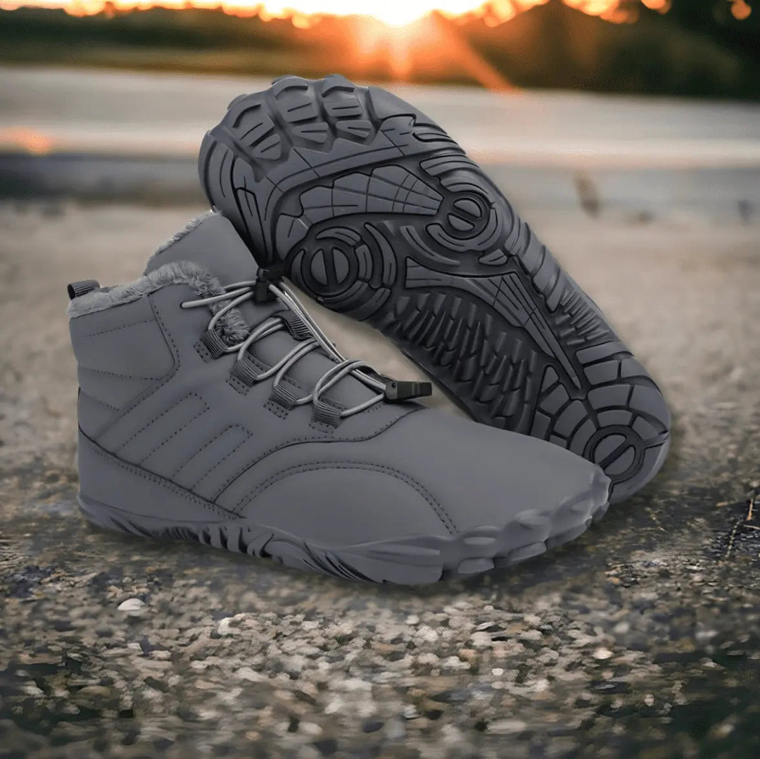 Minimalistischer Unisex Barfußschuh Charli für Damen & Herren, bietet bequemes, natürliches Laufgefühl und Flexibilität.