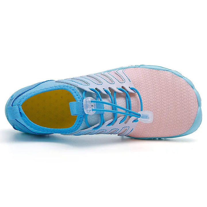Leichtgewichtiger Sportschuh Dana Jett, unisex, für maximales Bodengefühl beim Training.