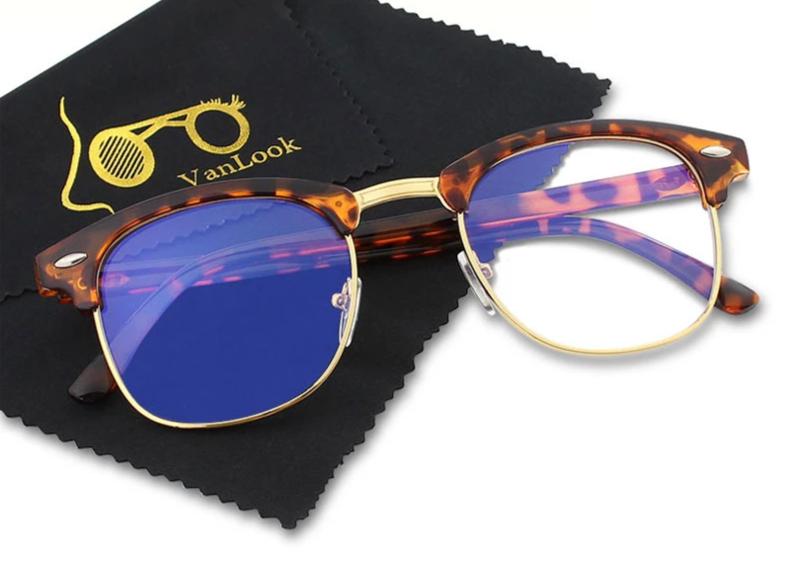 Moderne Blaulichtfilterbrille für Herren & Damen, ideal gegen Augenermüdung bei langer Bildschirmzeit.