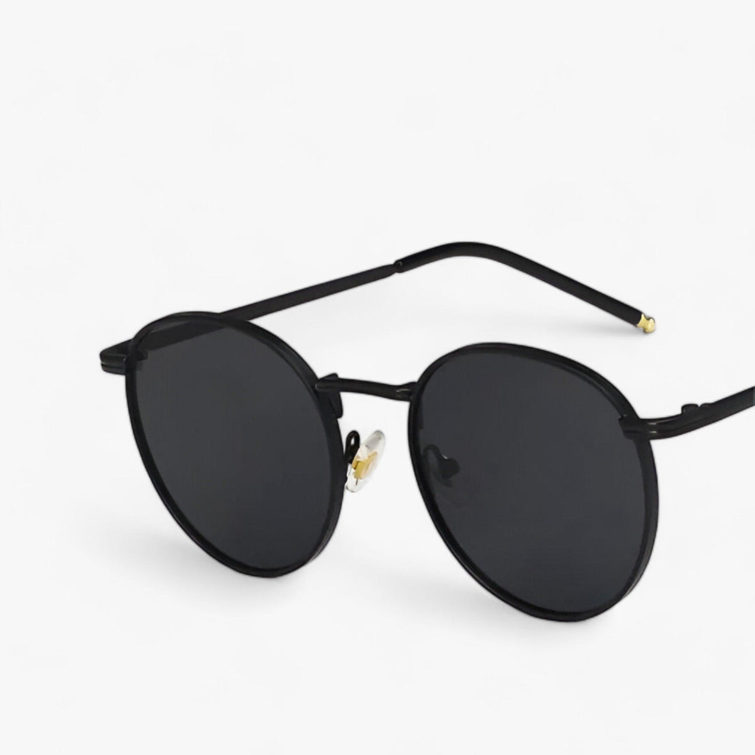 Runde Unisex Designer Sonnenbrille Nova mit hochwertigem Metallrahmen & effektivem UV-Schutz.