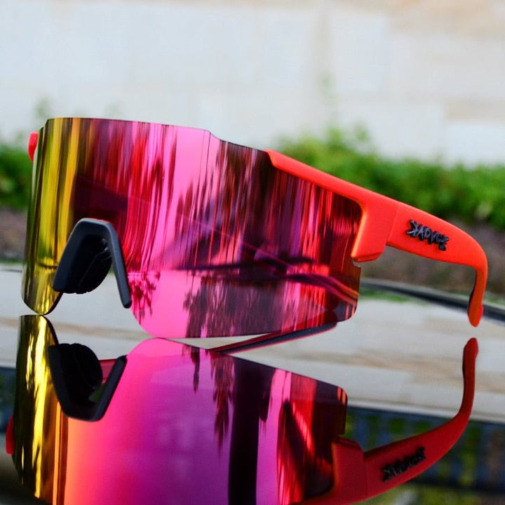 Klare Sicht beim Radfahren: Unisex Sonnenbrille mit UV-Schutz und Blendschutz-Technologie.