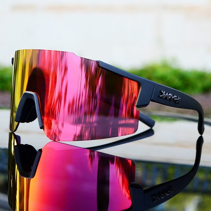 Leistungsstarke Fahrradbrille mit Blendschutz und UV-Schutz für klare Sicht bei jedem Wetter.