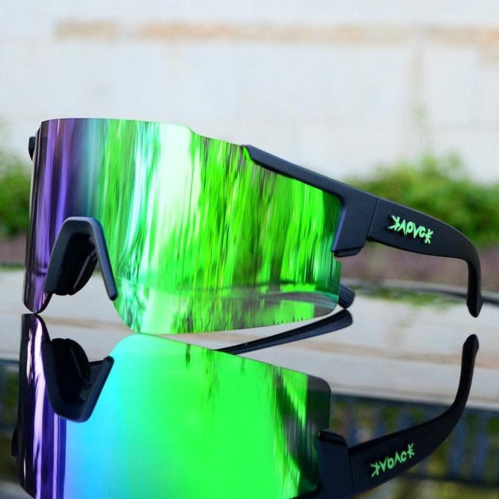 Moderne Fahrradsonnenbrille mit UV-Schutz und optimaler Passform für Herren und Damen beim Sport.