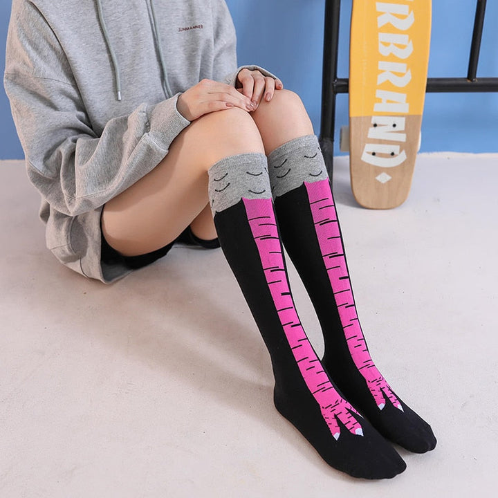 Kreatives Kostümzubehör: Hühnerschenkel Socken für Fasching & Karneval. Lustige Unisex Baumwollsocken.
