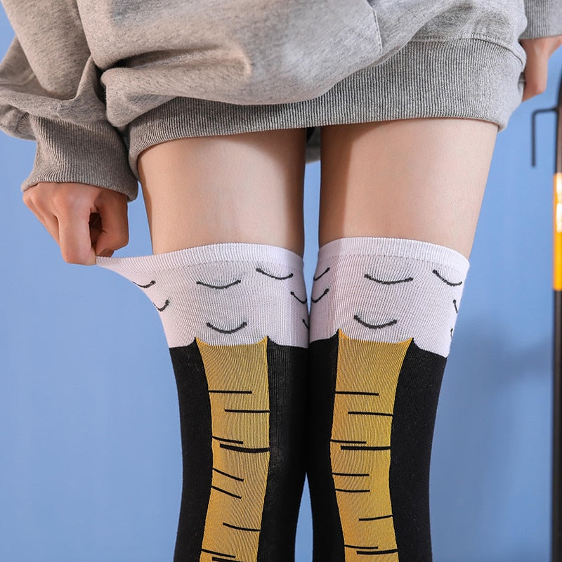 Bequeme Unisex Baumwollsocken im witzigen Hühnerschenkel-Design. Lustige Alltagssocken & Gag Geschenk.