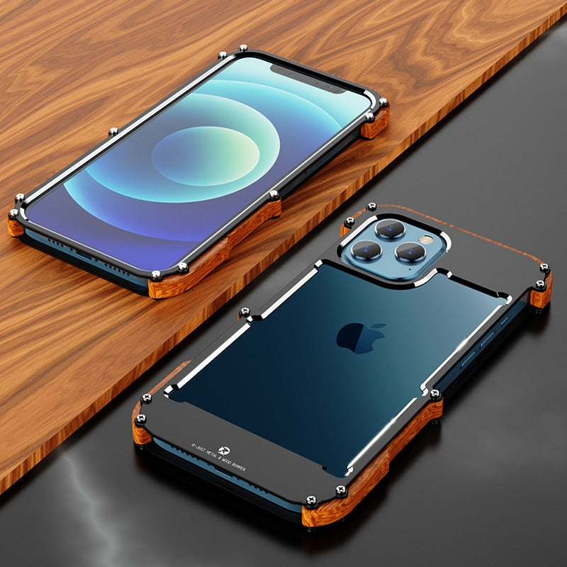 Luxuriöse Holz iPhone Schutzhülle Arbori. Elegantes Naturdesign für stilvollen Handyschutz.