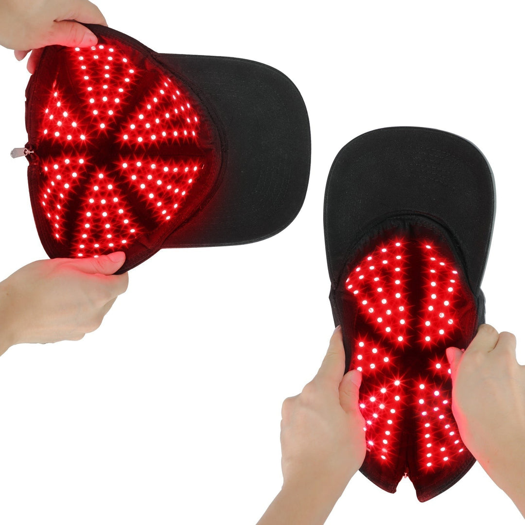 Rotlichttherapie Mütze für volleres, revitalisiertes Haar. Ideal zur Kopfhautpflege und Haarwachstumsförderung.
