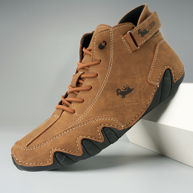 Bequeme Unisex Komfortschuhe in Grau, mit orthopädischer Plattform und vielseitigem Design.