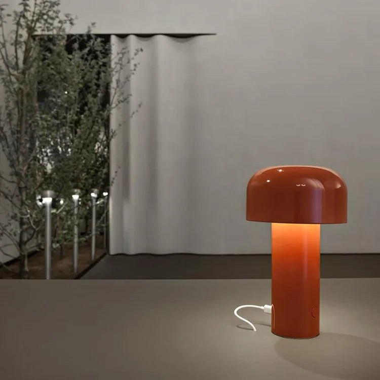 Flexibel einsetzbare LED Dekolampe, dimmbar & kabellos, schafft individuelles Licht.
