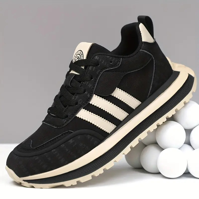 Bequeme Unisex Sneakers, perfekt als Alltagsschuhe für Damen und Herren. Atmungsaktive Freizeitschuhe für Komfort.