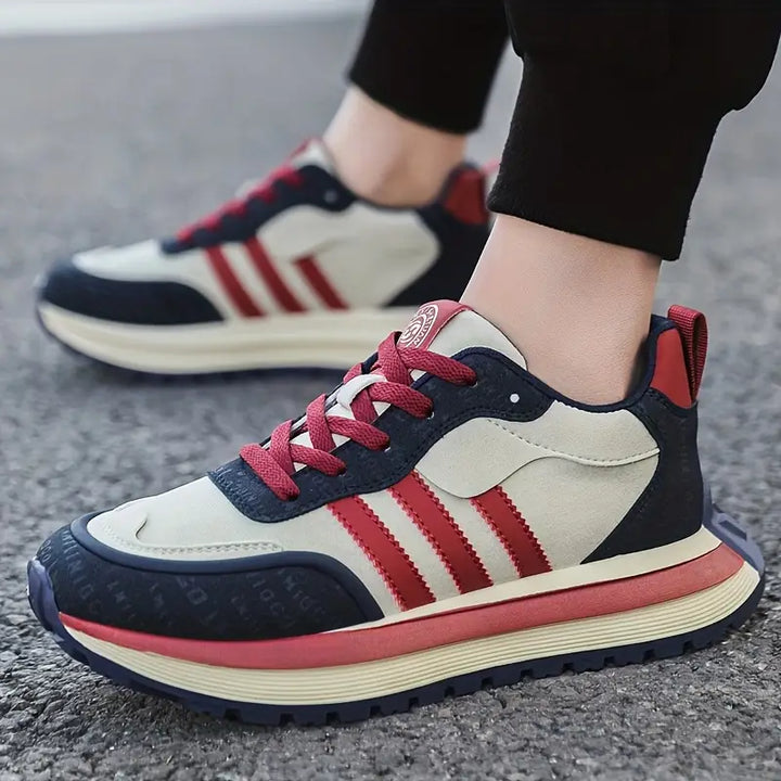 Stilvolle Unisex Freizeitschuhe. Legere Sneakers für Damen & Herren, ideal für Alltag und Freizeit. Hoher Tragekomfort.