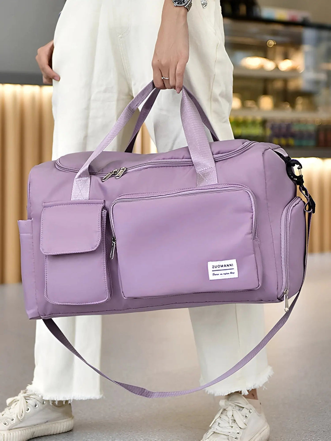 Unisex Luxus-Reisetasche, geräumig und wasserdicht, ideal als stilvoller Weekender oder Sporttasche.