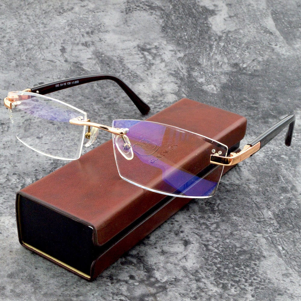 Leichte, kratzfeste Multifokal-Lesebrille VisionPlus für Unisex. Anti-Blau-Licht Brille für hohen Tragekomfort.