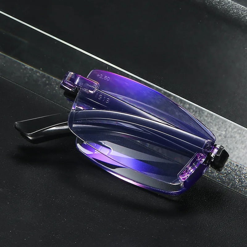 Praktische multifokale Lesebrille für Herren & Damen. Bietet klare Sicht & Anti-Blaulicht Schutz im Alltag.